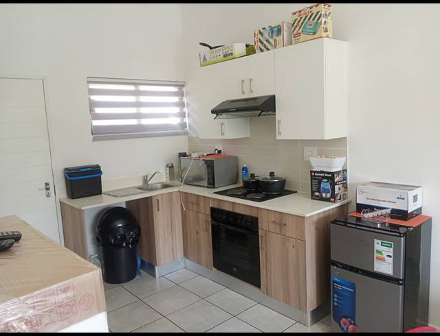 2 BEDROOM SECTIONAL TITLE FOR SALE IN LILIANTON
